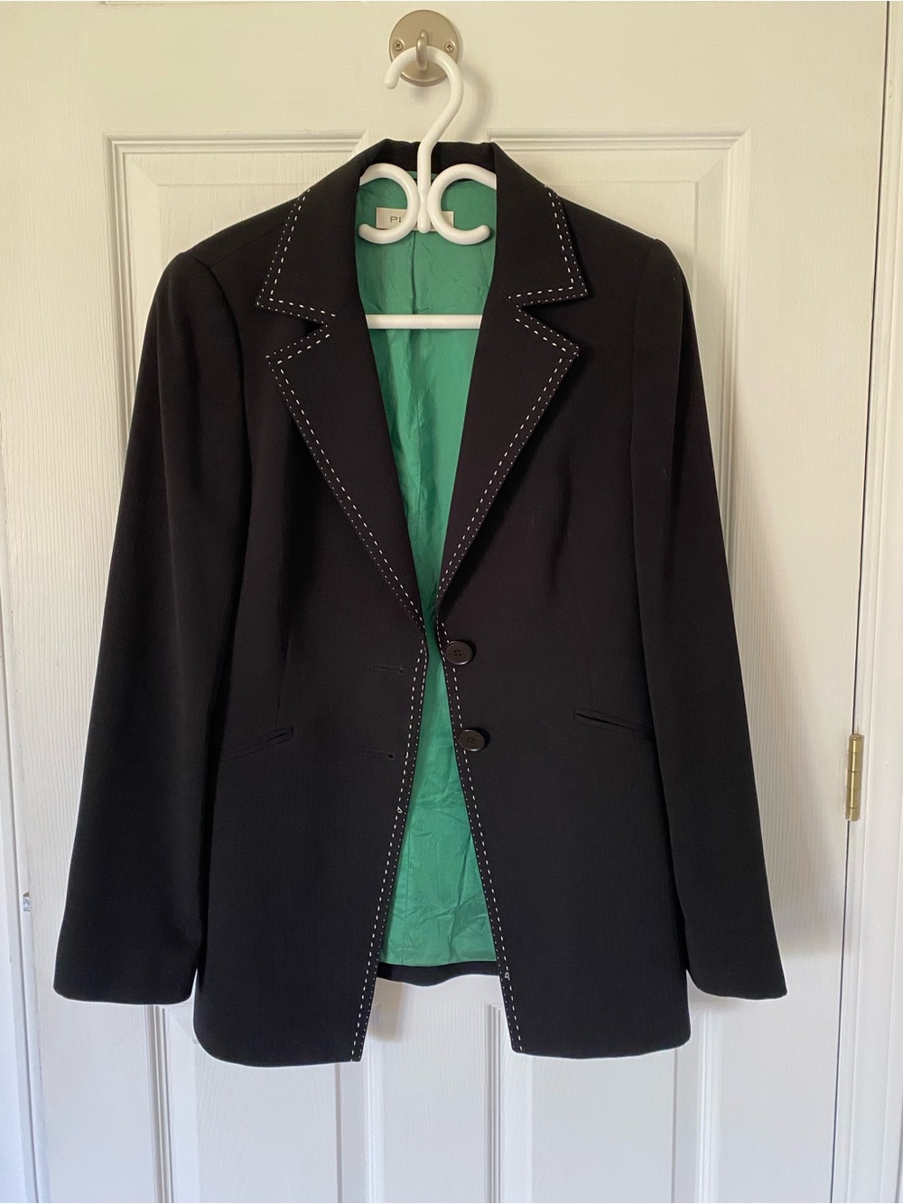 Vintage Black Women's Tailored Blazer with Green Lining and Cuff Detail - Picture 4 of 14